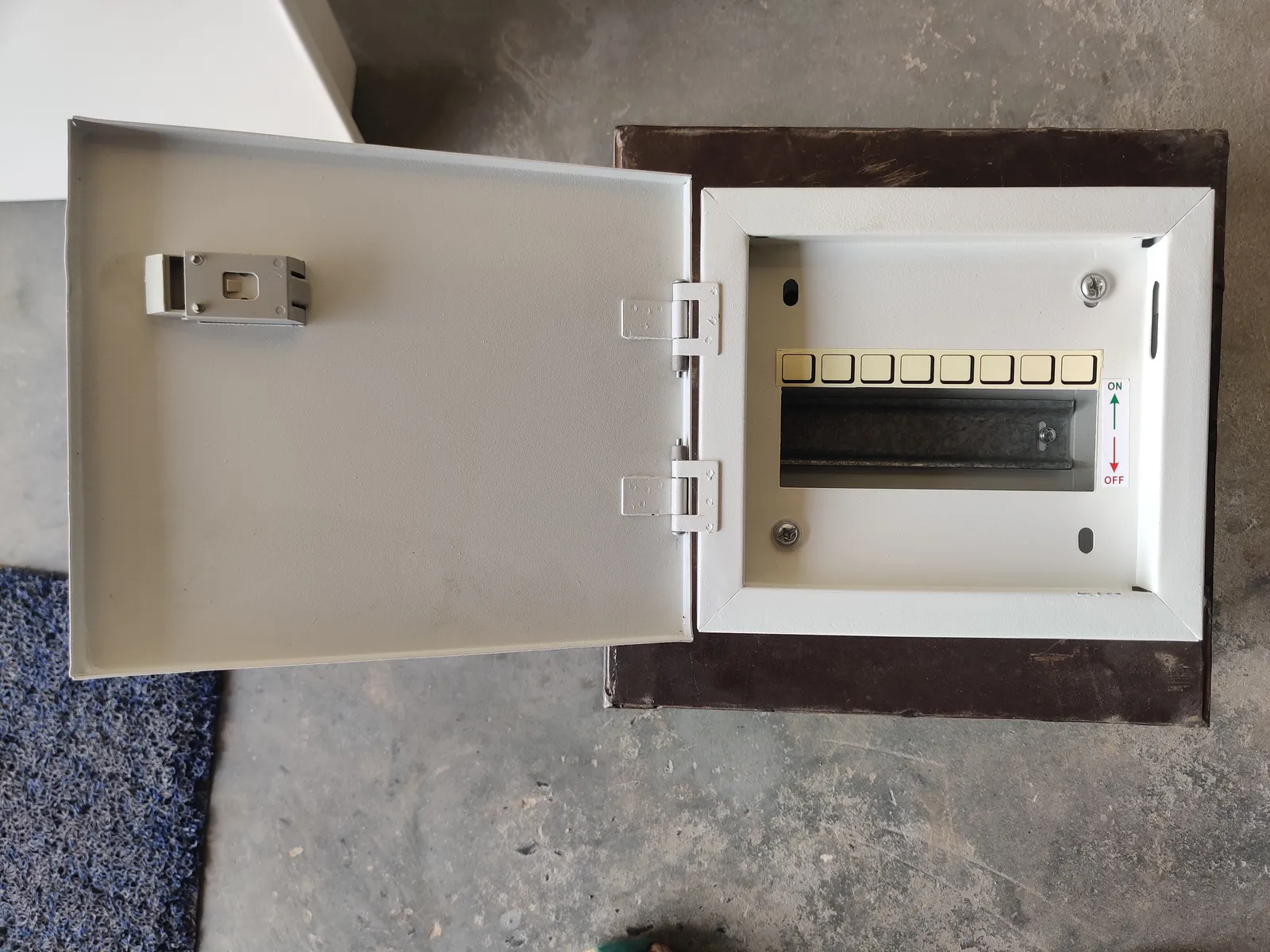 Kataria Metals CRCA MCB distribution boxes — powder coated, DIN-rail ready